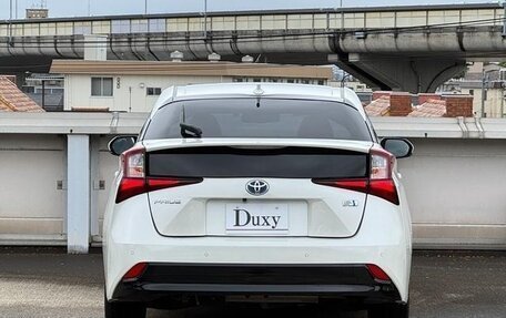 Toyota Prius IV XW50, 2021 год, 1 490 099 рублей, 7 фотография