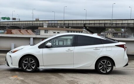Toyota Prius IV XW50, 2021 год, 1 490 099 рублей, 4 фотография