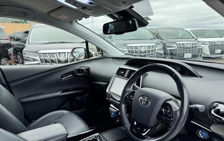 Toyota Prius IV XW50, 2021 год, 1 490 099 рублей, 11 фотография