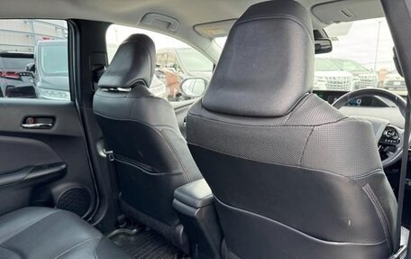 Toyota Prius IV XW50, 2021 год, 1 490 099 рублей, 26 фотография