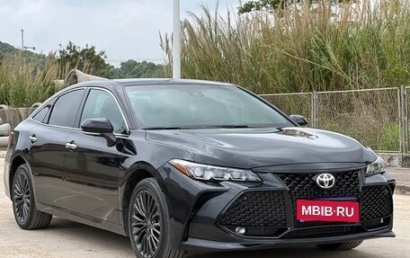 Toyota Avalon, 2022 год, 2 399 000 рублей, 7 фотография
