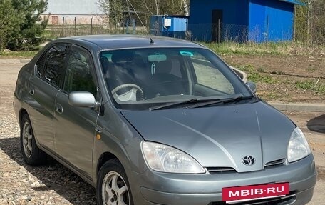 Toyota Prius IV XW50, 1998 год, 470 000 рублей, 4 фотография