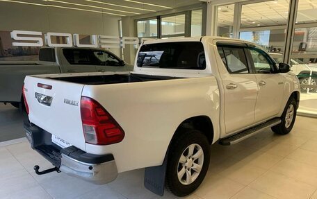Toyota Hilux VIII, 2015 год, 2 400 000 рублей, 4 фотография