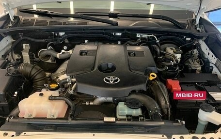 Toyota Hilux VIII, 2015 год, 2 400 000 рублей, 7 фотография