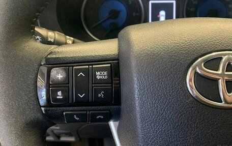 Toyota Hilux VIII, 2015 год, 2 400 000 рублей, 16 фотография
