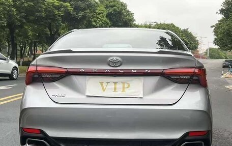 Toyota Avalon, 2022 год, 2 350 000 рублей, 4 фотография