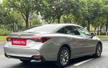 Toyota Avalon, 2022 год, 2 350 000 рублей, 5 фотография