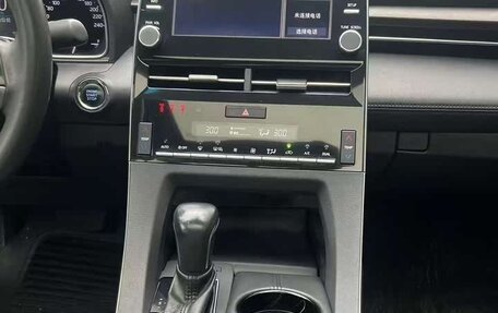 Toyota Avalon, 2022 год, 2 350 000 рублей, 11 фотография