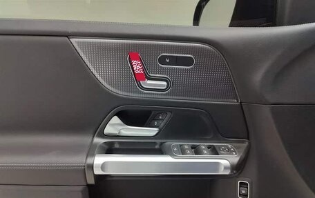 Mercedes-Benz GLB, 2022 год, 2 720 000 рублей, 10 фотография
