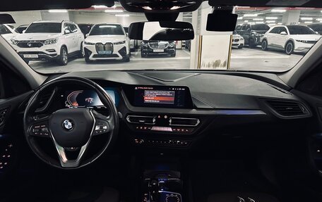 BMW 1 серия, 2022 год, 2 470 000 рублей, 8 фотография