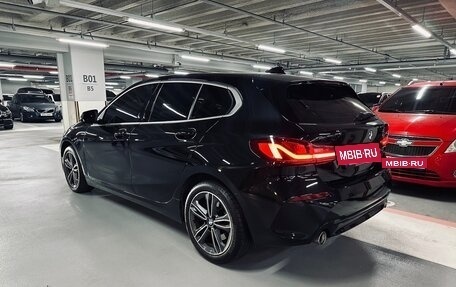 BMW 1 серия, 2022 год, 2 470 000 рублей, 2 фотография