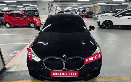 BMW 1 серия, 2022 год, 2 470 000 рублей, 3 фотография