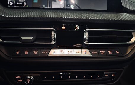 BMW 1 серия, 2022 год, 2 470 000 рублей, 12 фотография