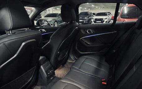 BMW 1 серия, 2022 год, 2 470 000 рублей, 15 фотография