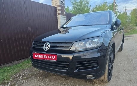 Volkswagen Touareg III, 2012 год, 2 050 000 рублей, 2 фотография
