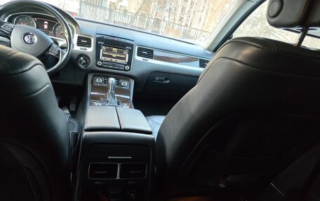 Volkswagen Touareg III, 2012 год, 2 050 000 рублей, 8 фотография