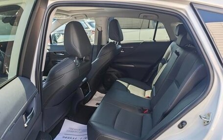 Toyota Venza, 2022 год, 3 001 111 рублей, 6 фотография