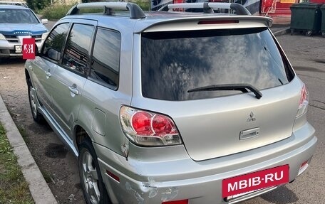 Mitsubishi Outlander III рестайлинг 3, 2004 год, 420 000 рублей, 3 фотография