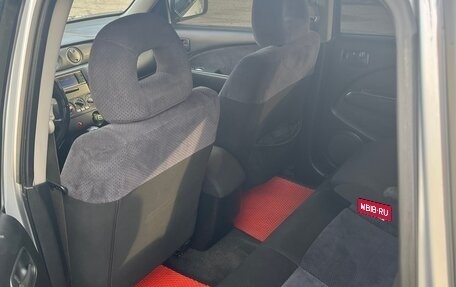 Mitsubishi Outlander III рестайлинг 3, 2004 год, 420 000 рублей, 9 фотография