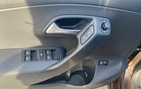 Volkswagen Polo VI (EU Market), 2016 год, 1 020 000 рублей, 32 фотография
