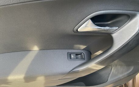 Volkswagen Polo VI (EU Market), 2016 год, 1 020 000 рублей, 33 фотография