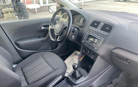 Volkswagen Polo VI (EU Market), 2016 год, 1 020 000 рублей, 23 фотография
