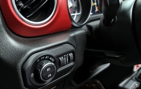 Jeep Wrangler, 2023 год, 5 520 000 рублей, 16 фотография