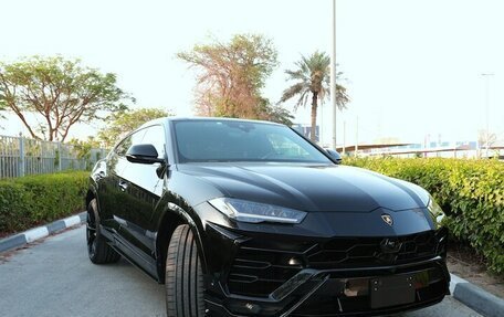 Lamborghini Urus I, 2022 год, 27 550 000 рублей, 3 фотография