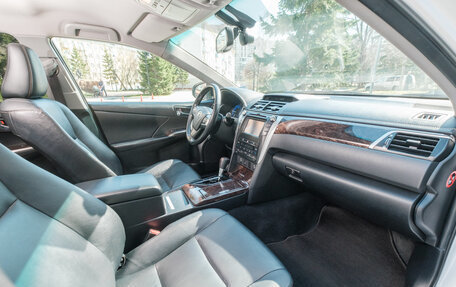 Toyota Camry, 2015 год, 2 360 000 рублей, 7 фотография