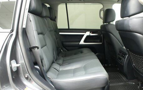 Toyota Land Cruiser 200, 2019 год, 10 506 000 рублей, 4 фотография