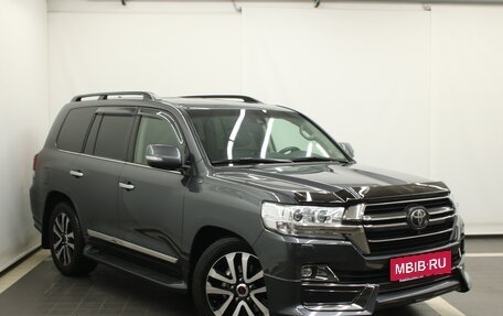 Toyota Land Cruiser 200, 2019 год, 10 506 000 рублей, 9 фотография