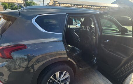 Hyundai Santa Fe III рестайлинг, 2018 год, 3 200 000 рублей, 17 фотография