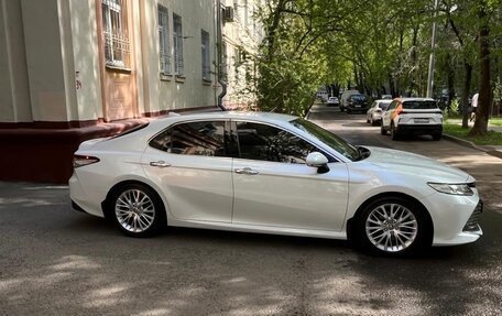 Toyota Camry, 2021 год, 4 850 000 рублей, 7 фотография