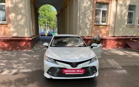Toyota Camry, 2021 год, 4 850 000 рублей, 4 фотография