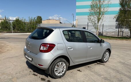 Renault Sandero II рестайлинг, 2014 год, 700 000 рублей, 4 фотография