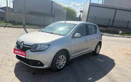Renault Sandero II рестайлинг, 2014 год, 700 000 рублей, 5 фотография