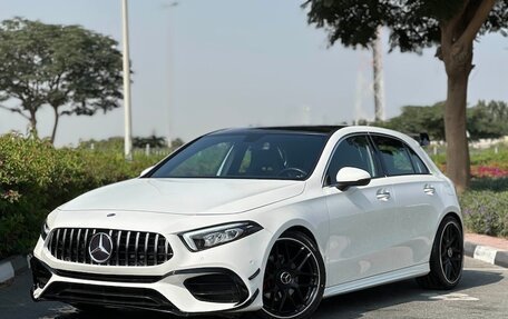 Mercedes-Benz A-Класс, 2022 год, 3 270 000 рублей, 2 фотография