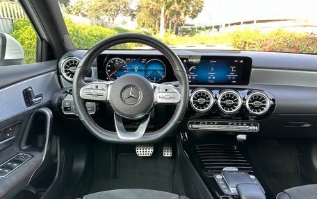 Mercedes-Benz A-Класс, 2022 год, 3 270 000 рублей, 8 фотография