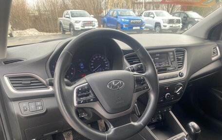 Hyundai Solaris II рестайлинг, 2018 год, 1 115 000 рублей, 14 фотография