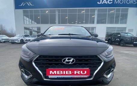 Hyundai Solaris II рестайлинг, 2018 год, 1 115 000 рублей, 2 фотография