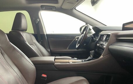 Lexus RX IV рестайлинг, 2017 год, 4 015 000 рублей, 12 фотография