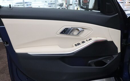 BMW 3 серия, 2021 год, 4 245 000 рублей, 24 фотография