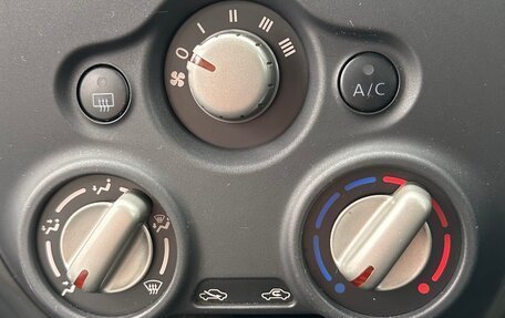 Nissan Note II рестайлинг, 2013 год, 820 000 рублей, 13 фотография