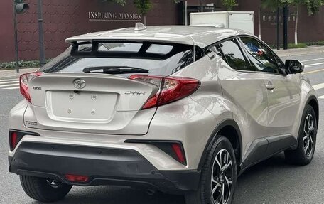 Toyota C-HR I рестайлинг, 2020 год, 1 615 000 рублей, 6 фотография