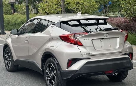 Toyota C-HR I рестайлинг, 2020 год, 1 615 000 рублей, 4 фотография