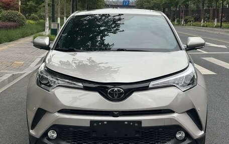 Toyota C-HR I рестайлинг, 2020 год, 1 615 000 рублей, 2 фотография