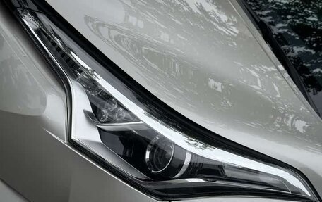 Toyota C-HR I рестайлинг, 2020 год, 1 615 000 рублей, 10 фотография