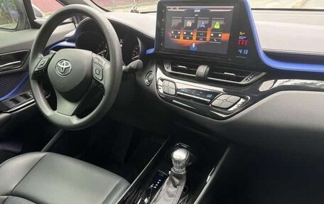 Toyota C-HR I рестайлинг, 2020 год, 1 615 000 рублей, 26 фотография