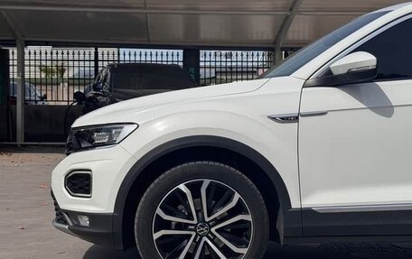 Volkswagen T-Roc I, 2022 год, 1 890 000 рублей, 4 фотография