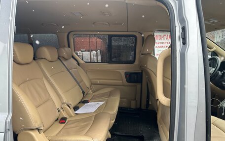 Hyundai H-1 II рестайлинг, 2019 год, 2 900 000 рублей, 7 фотография